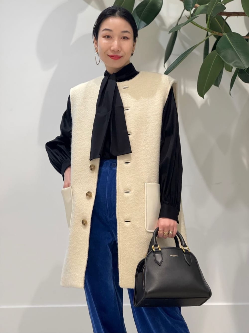 シープパイル クルーネックジレを使った人気ファッション