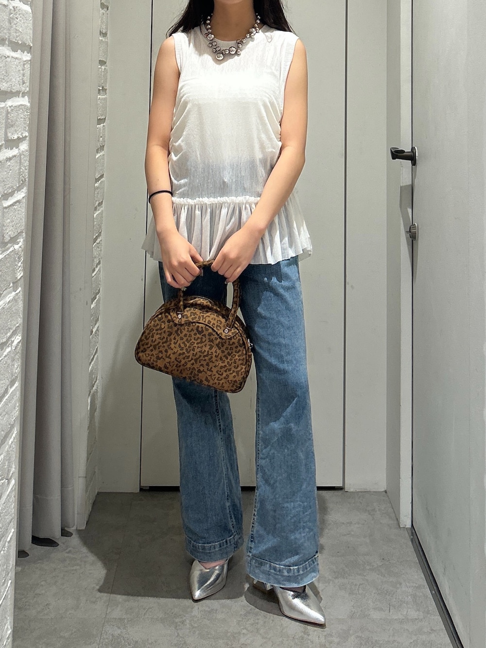 「FREE'S MARTの◆シアーフリルタンクトップ（Tシャツ/カットソー、ホワイト系）」を使った、yurm6さん（レディース・153cm）の夏コーディネートの6枚目の写真