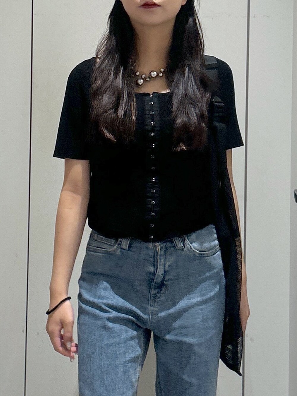 「FREE'S MARTの◆フロントホックリブニット（ニット/セーター、ブラック系）」を使った、yurm6さん（レディース・153cm）の夏コーディネートの5枚目の写真