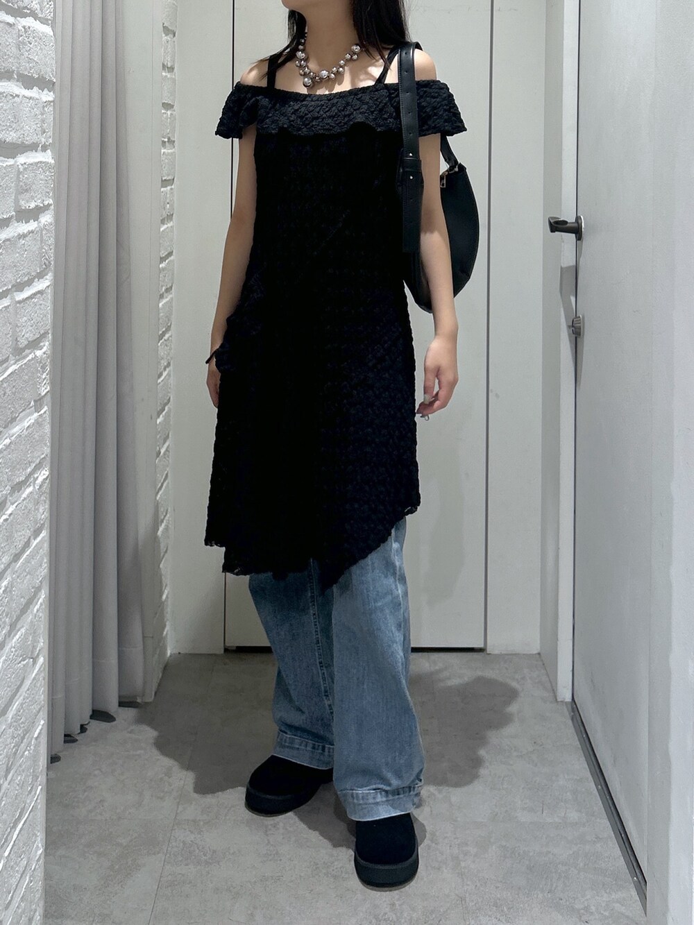 「FREE'S MARTの◆イレヘムオフショルミニワンピース（ワンピース、ブラック系）」を使った、yurm6さん（レディース・153cm）の夏コーディネートの3枚目の写真