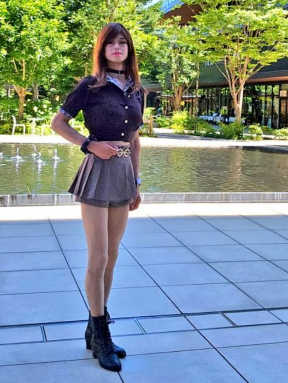 「夏ルックで気分アップ、シンプルコーデ、オトナ女子、お出かけコーデ、お洒落さんとつながりたい、デートコーデ、高身長コーデ、オトナカワイイ」|「one after another NICE CLAUPのレイヤード襟付きポロニット(ニット/セーター、ブラウン系)」を使った、🩵怜奈🩷さん(レディース・179cm)の夏コーディネートの2枚目の写真