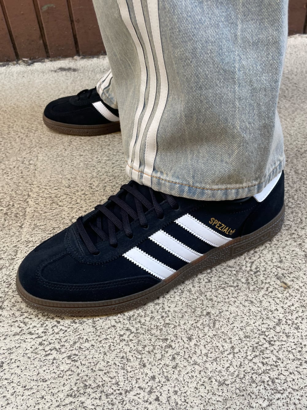 KFさんの「アディカラー クラシックス ベッケンバウアー トラックトップ / ジャージ / アディダスオリジナルス adidas Originals（adidas）」を使ったコーディネートの4枚目の写真