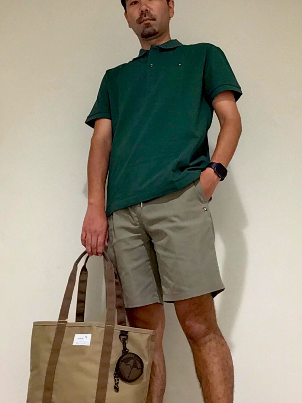 「Arnold Palmer、アーノルドパーマー、ポロシャツ、ハーフパンツ、クールビズ」｜「Arnold PalmerのAPクラシック 半袖シェアポロシャツ（ポロシャツ、グリーン系）」を使った、アーノルドパーマー@イオンモールむさし村山店さん（メンズ・175cm）の夏コーディネートの2枚目の写真