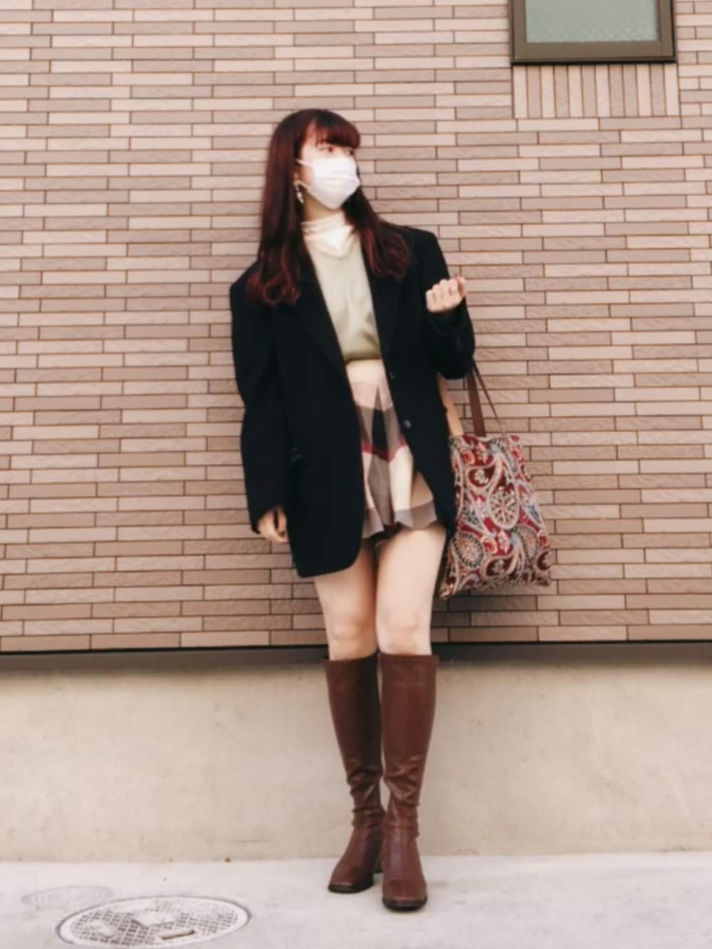 「未来のWEARISTAプロジェクト、冬のコーデ、おしゃれさんと繋がりたい、きれいめカジュアル、プチプラコーデ、スクエアトゥ、グリーン、ニット、ロングブーツ、レイヤードスタイル、おさがり、モックネック、しまむら、burberry、キュロット」｜「DHOLICのアイテム（ブーツ、ブラウン系）」を使った、strawberryさん（レディース・160cm）の冬コーディネートの2枚目の写真