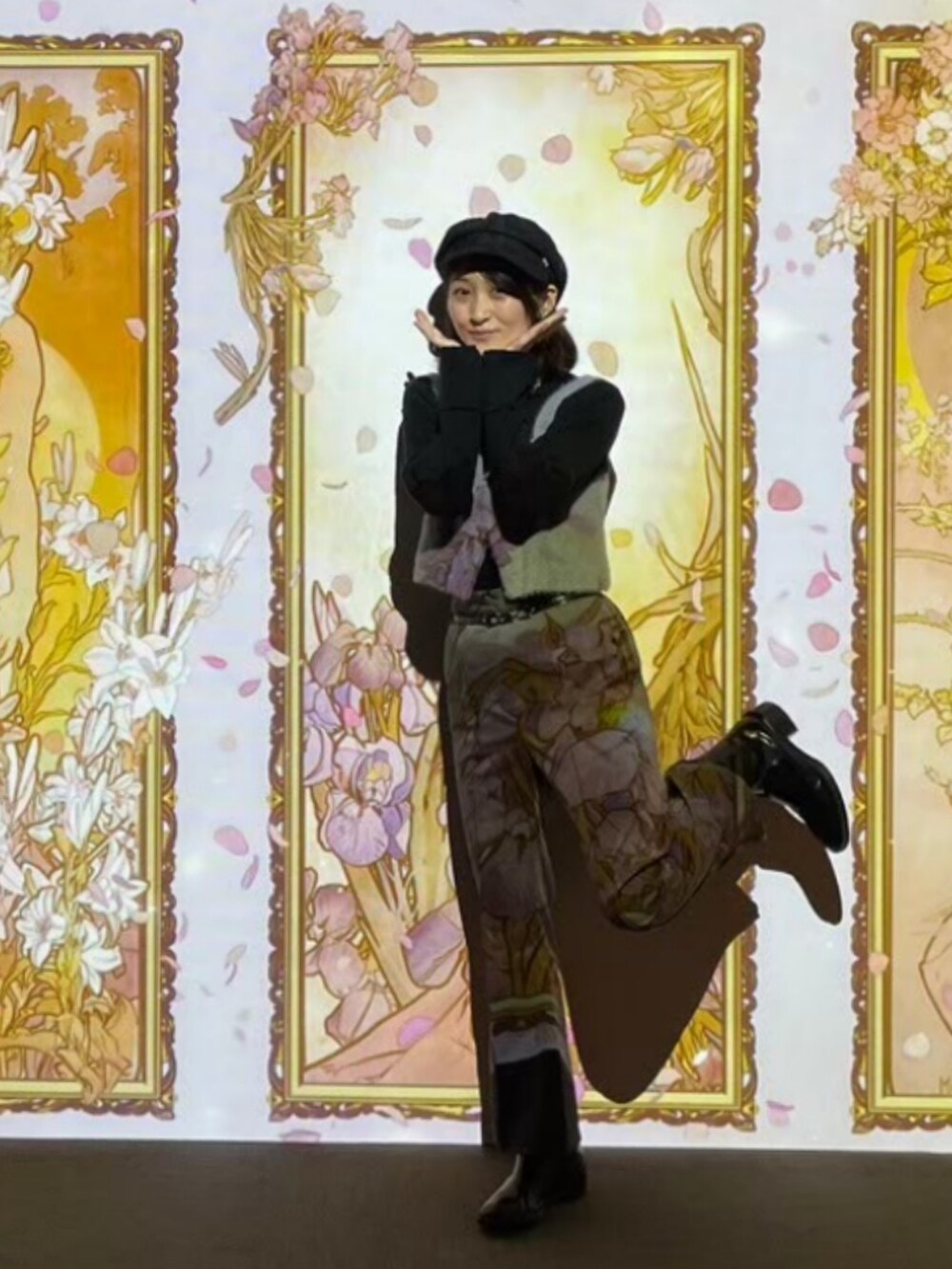 「大人カジュアル、シンプルスタイル、パンツコーデ、大人可愛い、低身長コーデ、ビスチェ、キャスケット、ミスティック(mystic)、カスタネ(Kastane)」｜「Kastaneの【着回し可能/2サイズ展開】ラップミニスカパンSET（その他パンツ、グレー系）」を使った、YURIEさん（骨格ウェーブ・レディース・153cm）の春コーディネートの3枚目の写真
