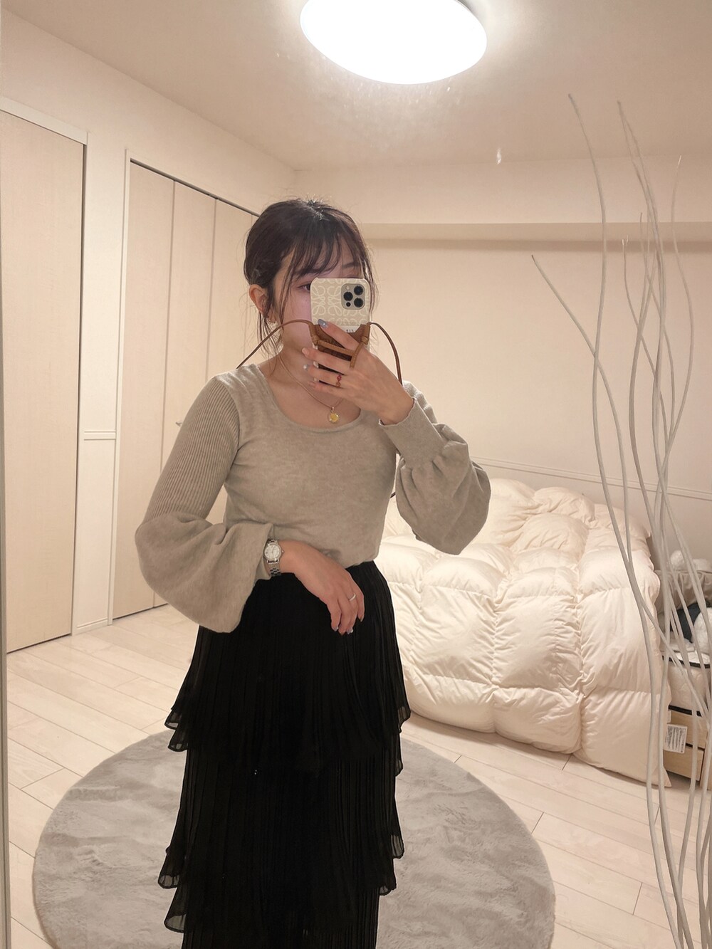 「休日スタイル、シンプルコーデ、大人コーデ、春服、春夏コーデ、お出かけコーデ、低身長コーデ、ボリューム袖、カジュアルガーリー、grlコーデ、キレイめ、GRL、プチプラ、プチプラコーデ、スカート」｜「GRLのアイテム（ニット/セーター、ベージュ系）」を使った、hakanaさん（レディース・148cm）の春コーディネートの2枚目の写真