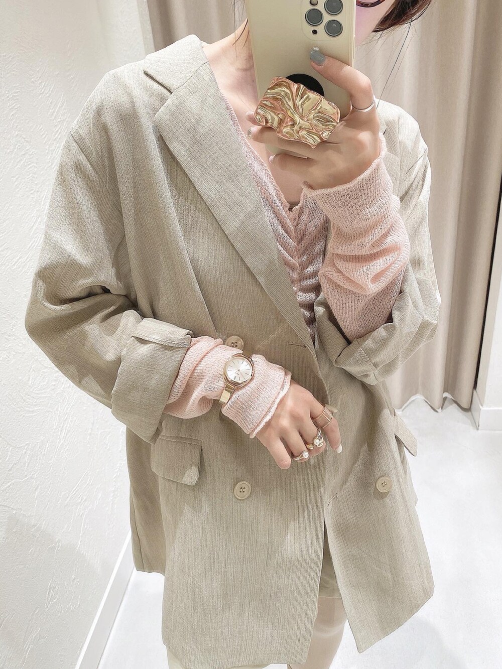 「Kastane、ピンクコーデ、カラー×コーデ、セットアップ、春服みてみて、春コーデ、春カラー、レイヤードスタイル、ジャケット、休日スタイル、パステルカラー、ワントーンコーデ、骨格ウェーブ、低身長コーデ、cra_ootd」|「Kastaneの【SETUP対応】SETUPダブルジャケット(テーラードジャケット、グレー系)」を使った、craさん(レディース・154cm)の春コーディネートの2枚目の写真