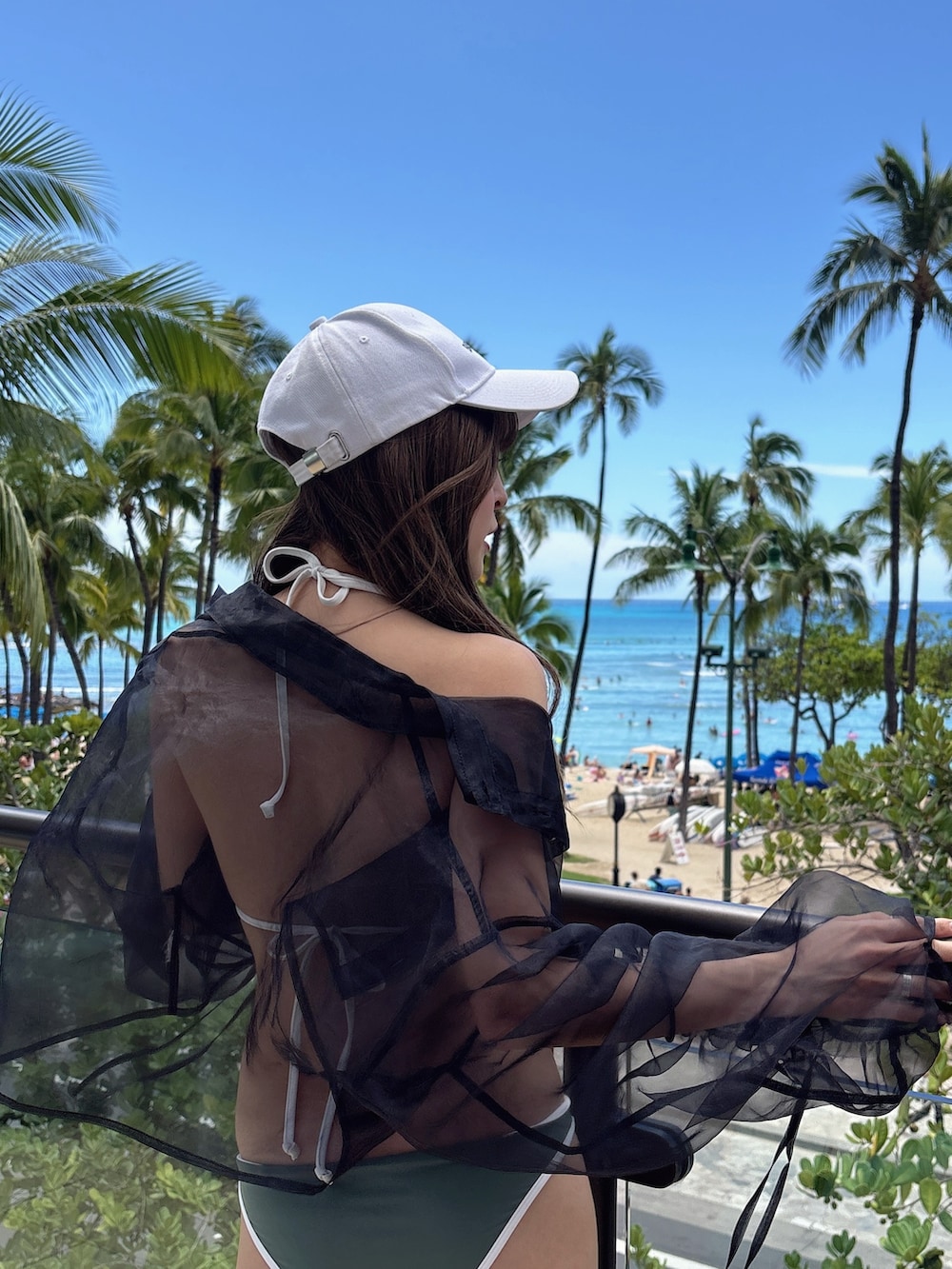 juriさんの「リボンドロストスリーブシャイニーシアーシャツ（MURUA）」を使ったコーディネートの3枚目の写真