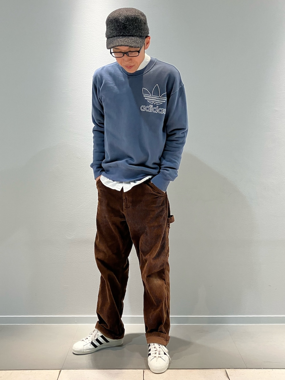 スーパースター 82 / Superstar 82、アディカラー アウトライン