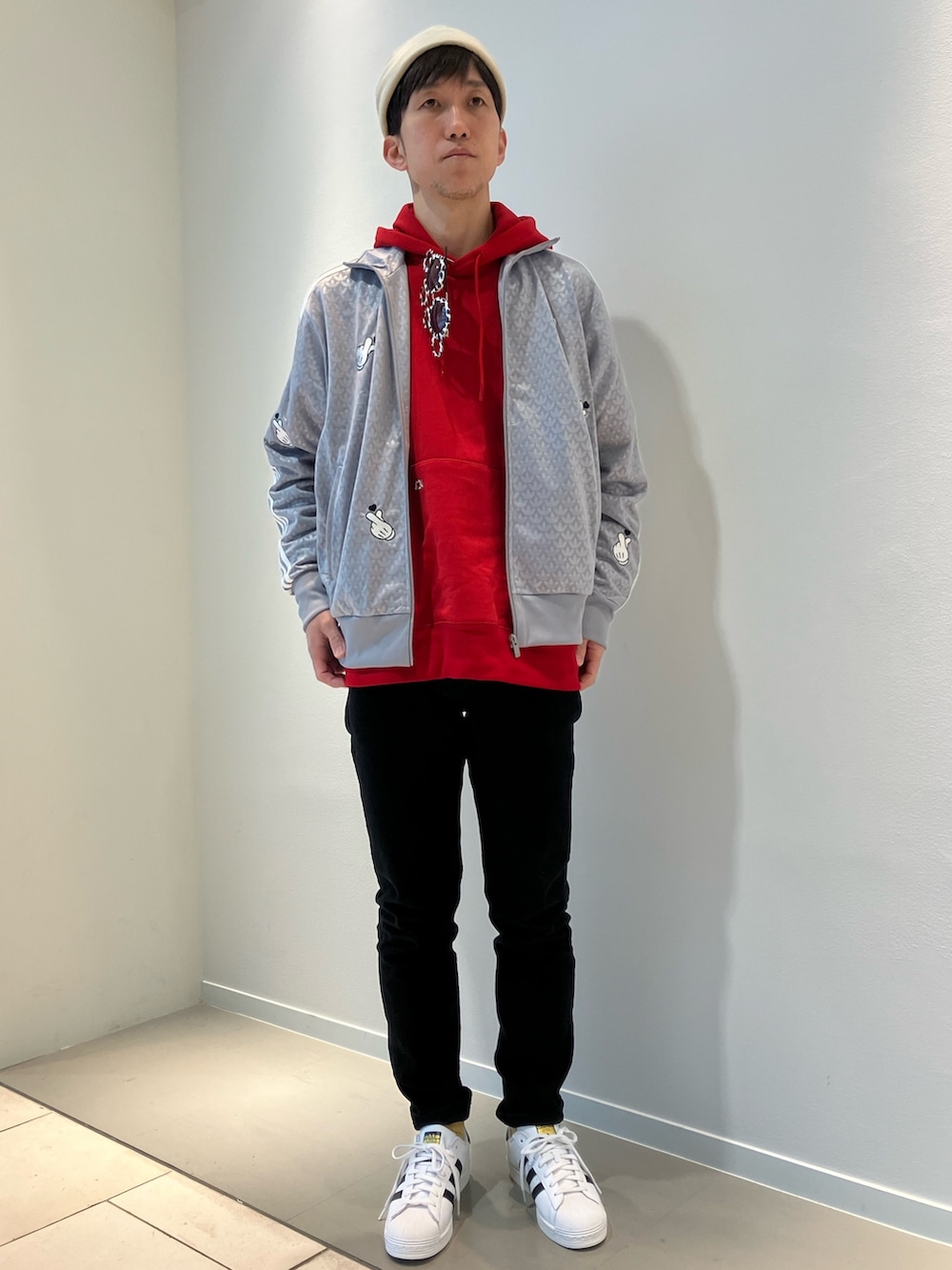 ミッキーマウス × Originals モノグラム刺しゅう ファイヤーバード