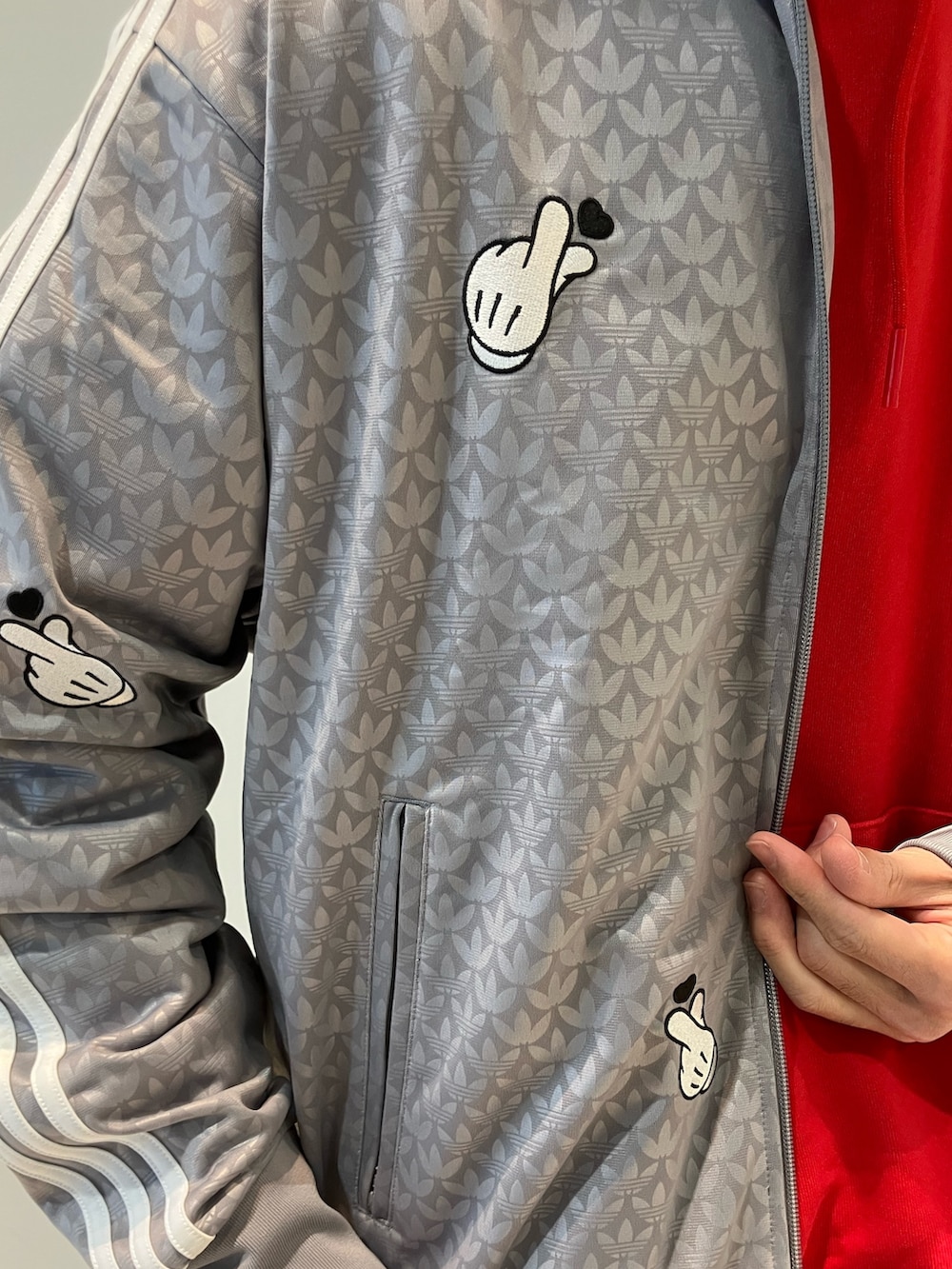 【極美品】アディダス ファイヤーバード モノグラム トラックジャケット 刺繍 極美品】アディダス ファイヤーバード モノグラム トラックジャケット