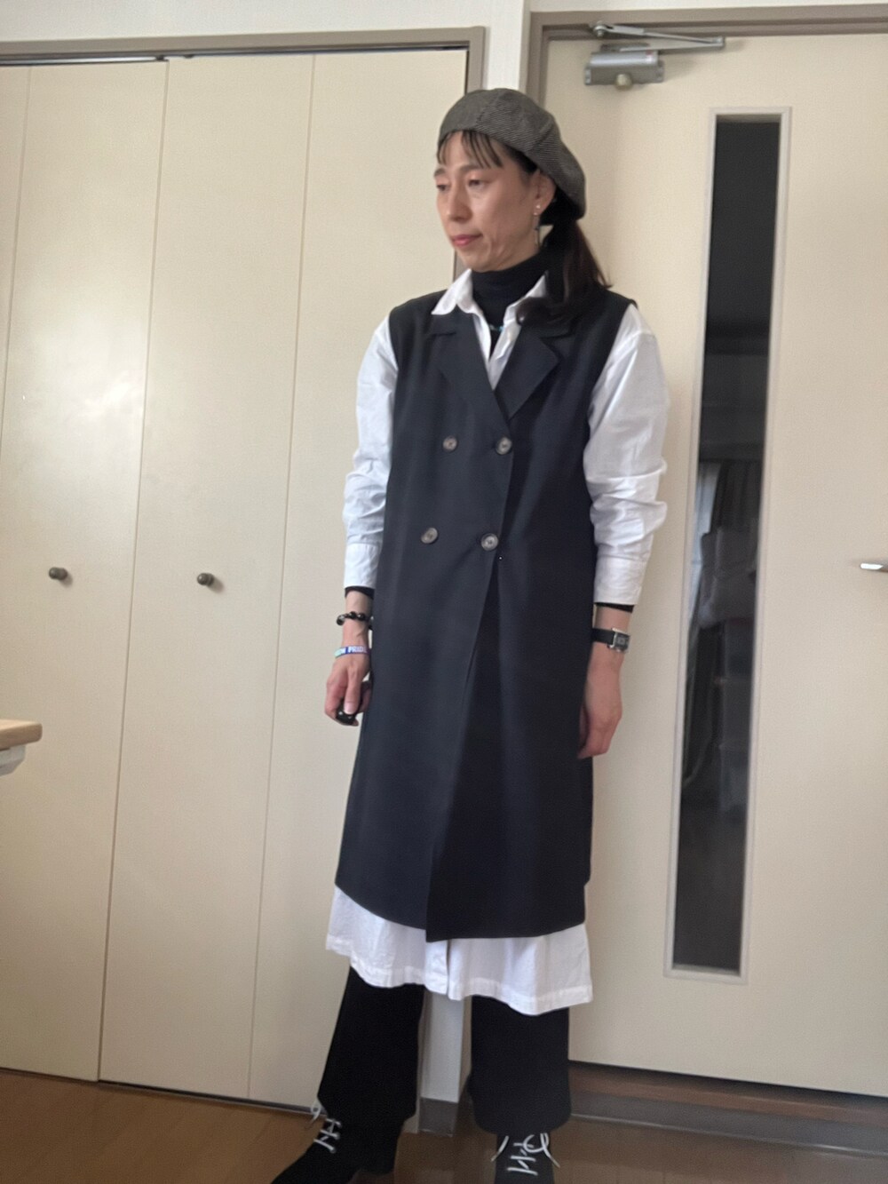 「LGBTQ」｜「amazonのアイテム（キャスケット、シルバー系）」を使った、香(kou)さん（メンズ・170cm）の春コーディネートの2枚目の写真