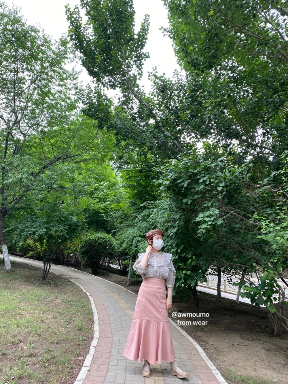 「ootd、夏、夏コーデ、moussy、seemi.byNICE CLAUP、nice claup、コーディネート、今日のコーデ」｜「Seemi. byNICECLAUPのアイテム（スカート、ピンク系）」を使った、awmoumoさん（レディース・156cm）の夏コーディネートの3枚目の写真
