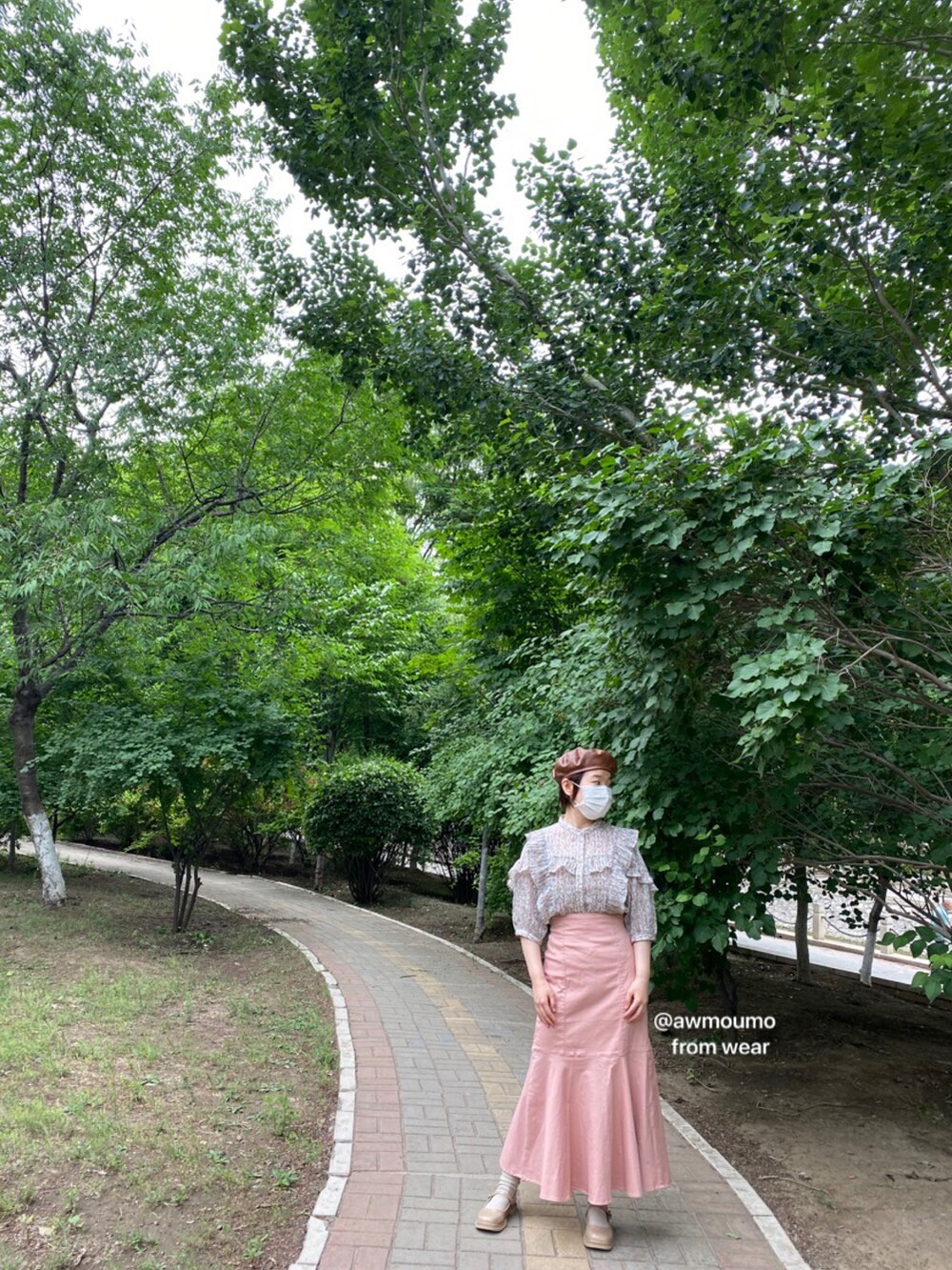 「ootd、夏、夏コーデ、moussy、seemi.byNICE CLAUP、nice claup、コーディネート、今日のコーデ」｜「Seemi. byNICECLAUPのアイテム（スカート、ピンク系）」を使った、awmoumoさん（レディース・156cm）の夏コーディネートの2枚目の写真