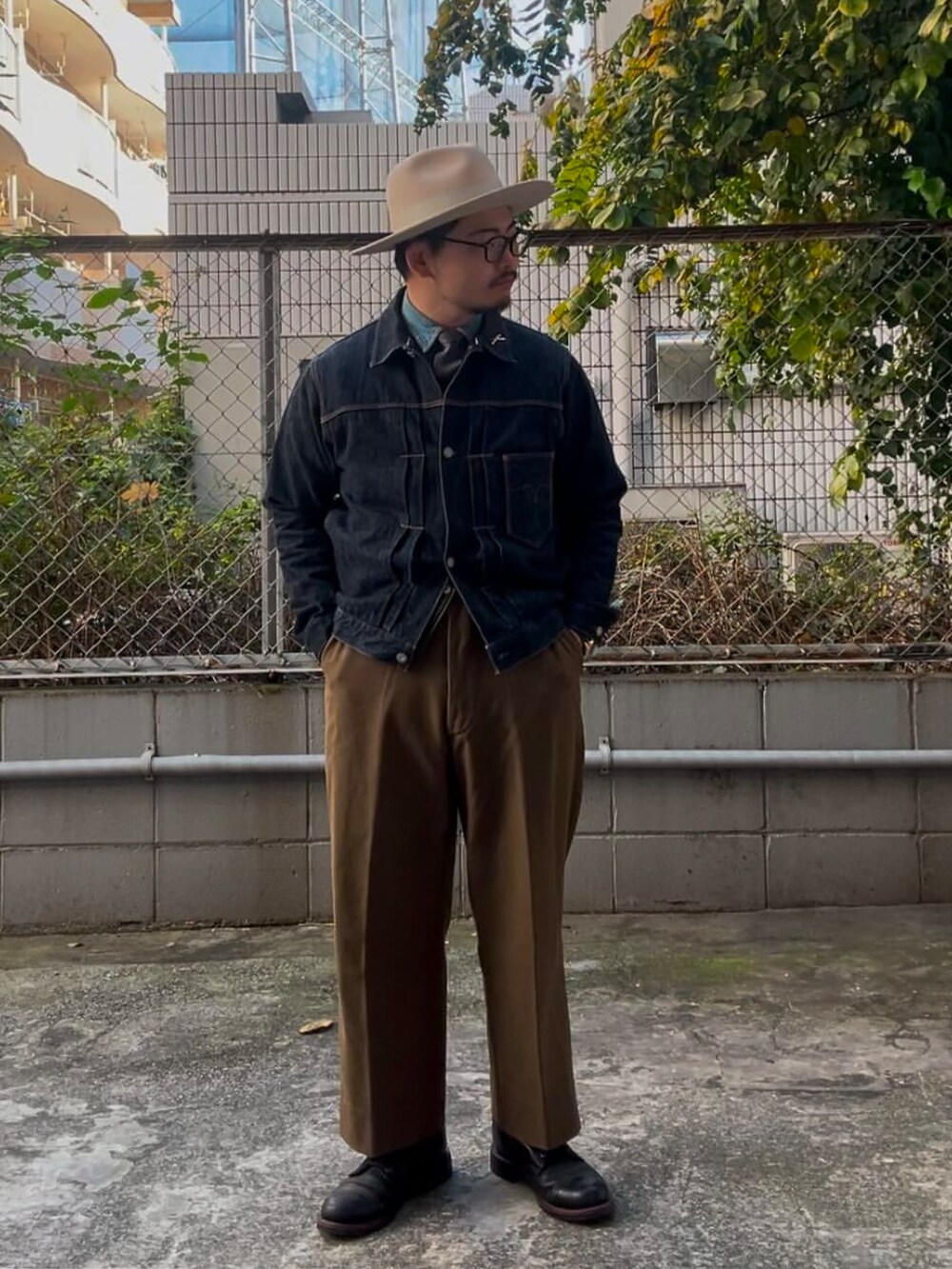 「アメカジ、vintage、クラシカル」｜「gladhandのアイテム（ハット、ベージュ系）」を使った、デンジャラス•ケンさん（メンズ・167cm）の冬コーディネートの2枚目の写真