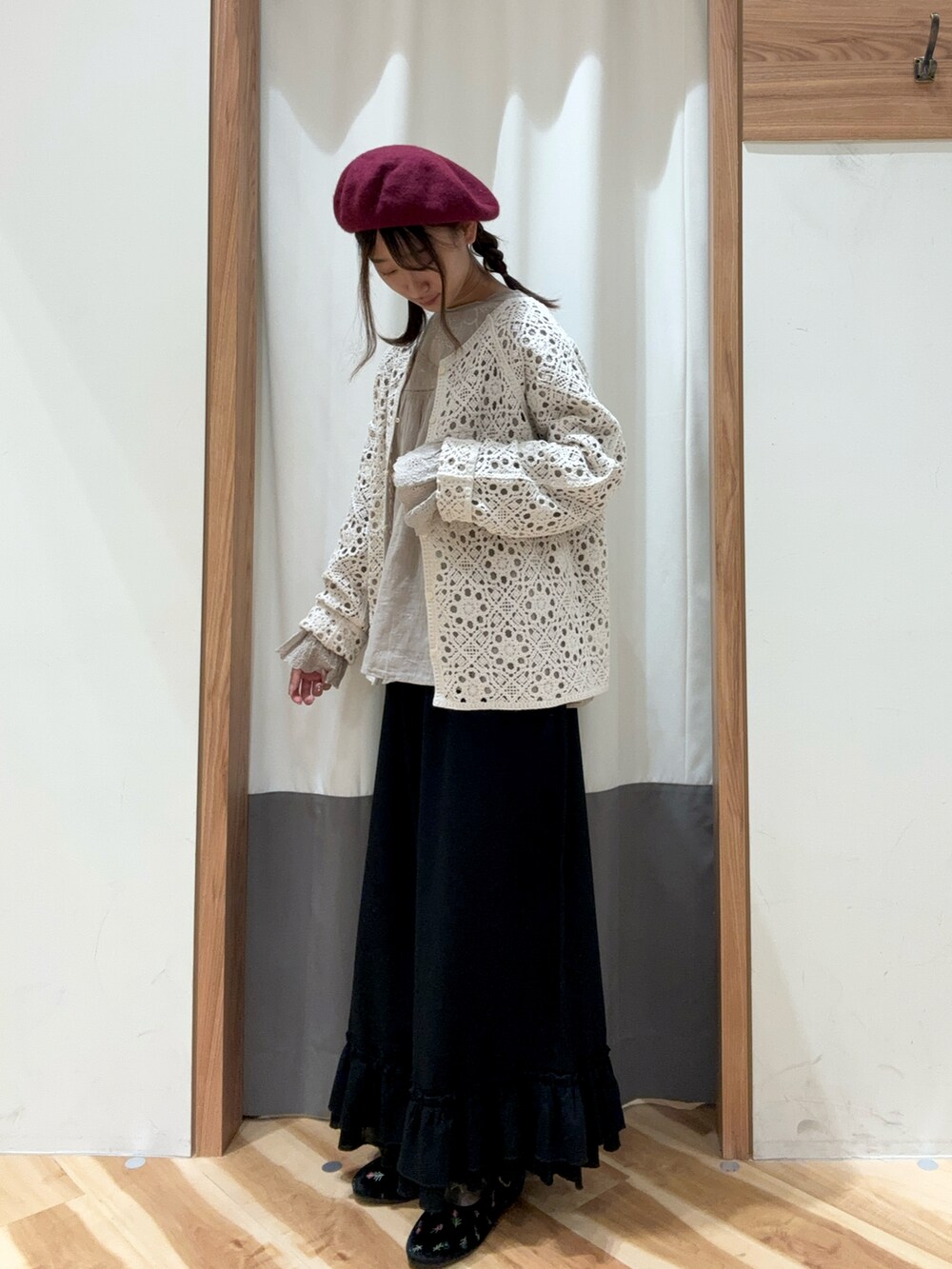 「kazumiコラボ、SM2、お出かけコーデ、秋服準備はじめました、シンプルスタイル、オトナカワイイ、初秋コーデ、Samansa Mos2」|「Samansa Mos2の裾2段フリルギャザーパンツ(その他パンツ、ブラック系)」を使った、ゆささん(レディース・159cm)の夏コーディネートの2枚目の写真