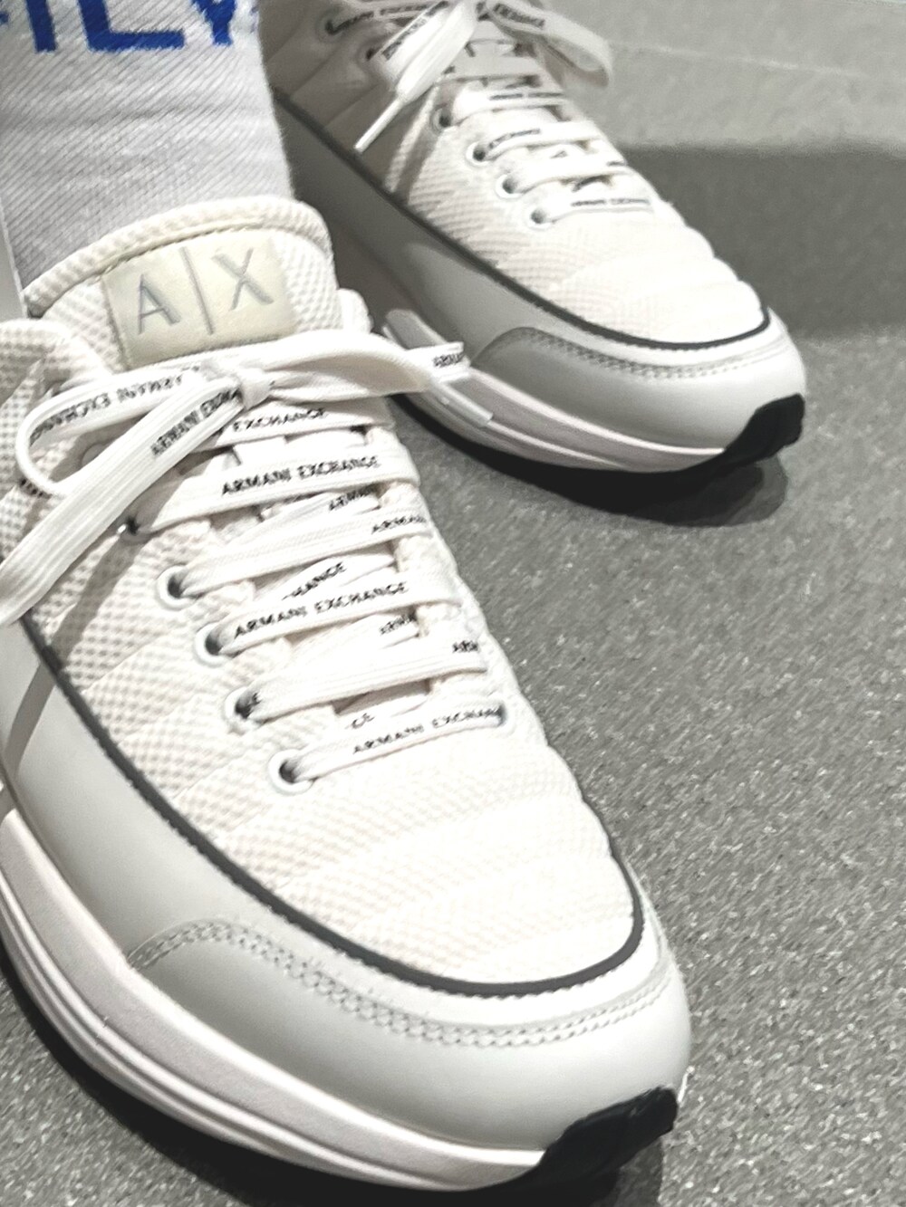 「AXchanger、アルマーニエクスチェンジ、armaniexchange、メガネ男子、低身長コーデ、ネイビー、オーバーサイズ、スニーカー、ショートパンツ、セットアップ、スニーカーコーデ、カジュアル、ストライプ、夏コーデ、シンプル」｜「ARMANI EXCHANGEの【A|X アルマーニ エクスチェンジ】ストライプ柄　ハーフボタン　プルオーバー半袖シャツ/LOOSE（シャツ/ブラウス、ブルー系）」を使った、ゆーきさん（メンズ・169cm）の夏コーディネートの3枚目の写真