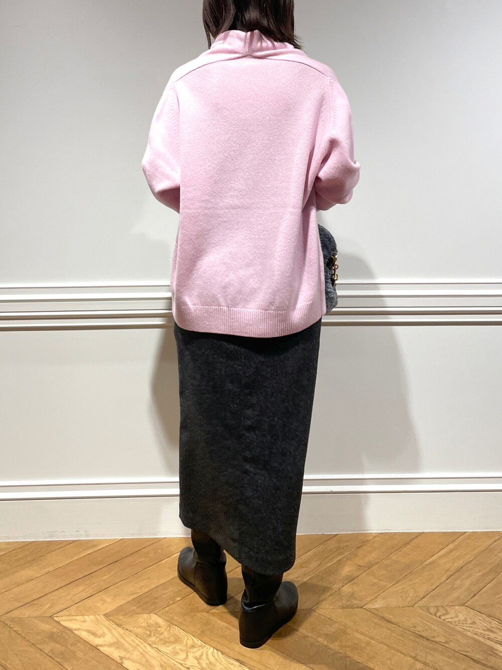 「allurevilleの＜予約＞AQUAドレープネックチュニック（ニット/セーター、ピンク系）」を使った、Takagi.Yさん（骨格ウェーブ・レディース・159cm）の秋コーディネートの2枚目の写真