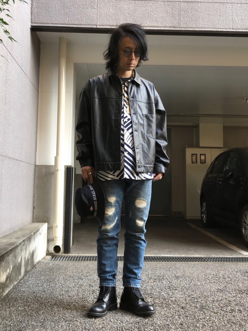 「デニム、ブーツ、柄シャツ、バケットハット、ストリート、アメカジ、プチプラ、シンプルコーデ、相互フォロー、休日スタイル、黒、冬コーデ、レイヤードスタイル、レザー、ロック」｜「BEAUTY&YOUTH UNITED ARROWSのアイテム（デニムパンツ、ブルー系）」を使った、gov1016さん（メンズ・168cm）の冬コーディネートの5枚目の写真