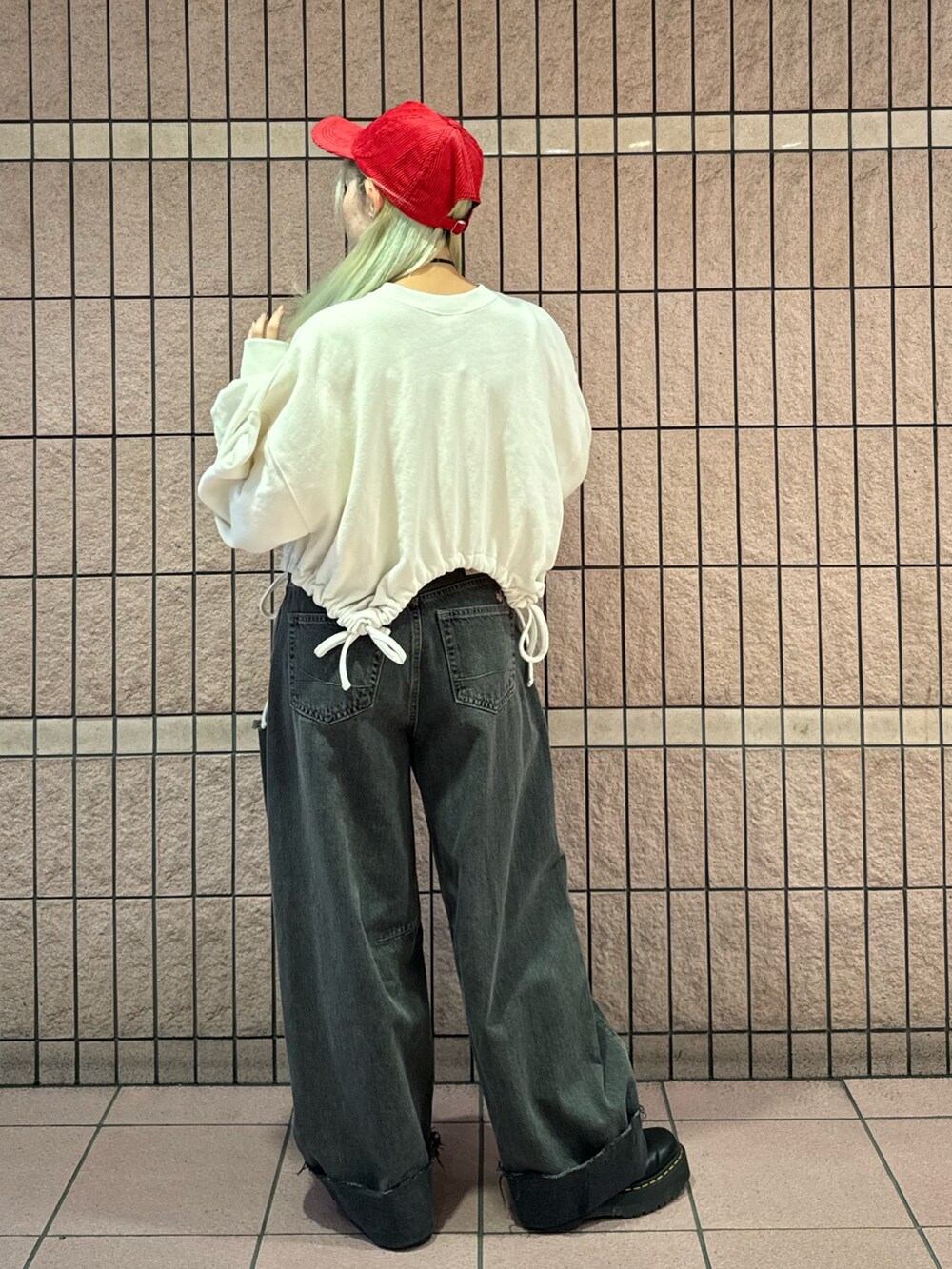 「お出かけコーデ、秋服準備はじめました、jouetie、SOMETHING、POSTOKYO」｜「jouetieのPANEL BALLON WIDE DENIM（デニムパンツ、ブラック系）」を使った、ANJUさん（レディース・153cm）の夏コーディネートの5枚目の写真