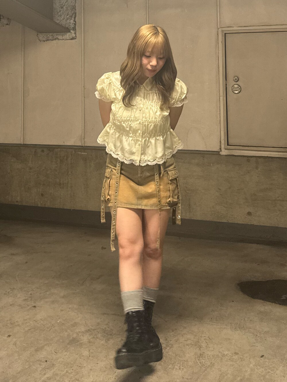 「jouetieのサテンギャザーブラウス（シャツ/ブラウス、ホワイト系）」を使った、ANJUさん（レディース・153cm）の夏コーディネートの5枚目の写真