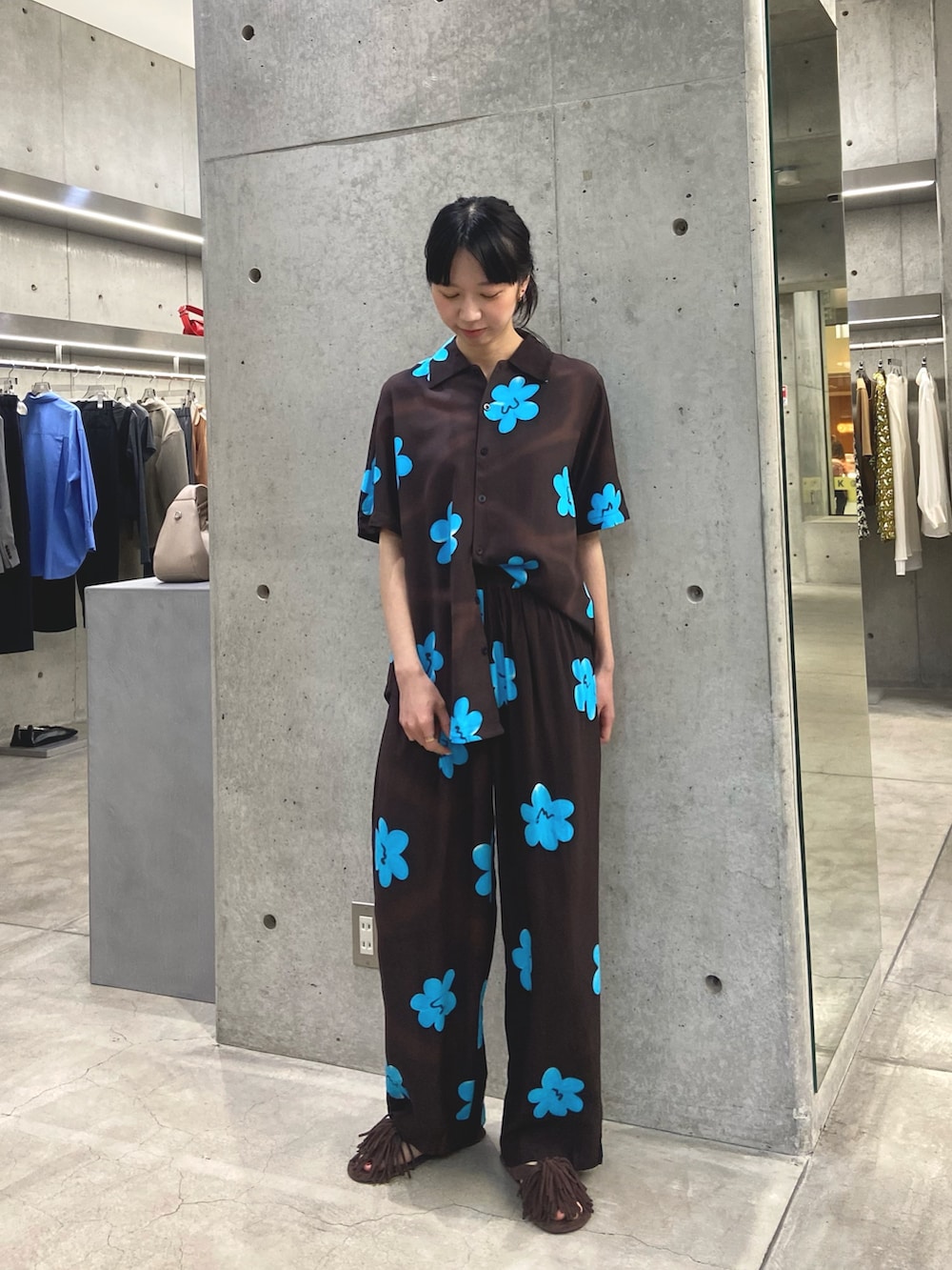 その他のルームウェア/パジャマを着用したレディースの春コーディネートの2枚目の写真