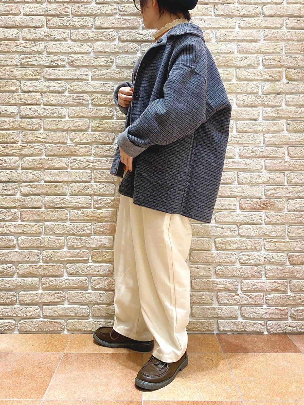 「Samansa Mos2、サマンサ モスモス(Samansa Mos2)、オレンジ、SM2、ゆるコーデ、ららぽーと磐田、SM2keittioららぽーと磐田店、低身長コーデ、低身長、低身長女子、ダテメガネ、オトナカジュアル、リバーシブルコート、秋色コーデ、ニットベスト」|「Samansa Mos2の矢羽根柄ニットベスト(ベスト、オレンジ系)」を使った、む ら ま つさん(レディース・148cm)の秋コーディネートの4枚目の写真