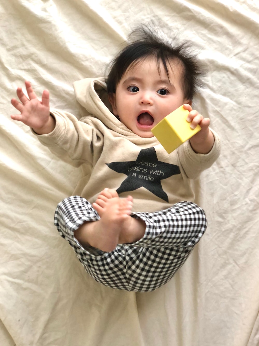 その他のパーカー、その他のレギンス/スパッツを着用したキッズの春コーディネートの2枚目の写真