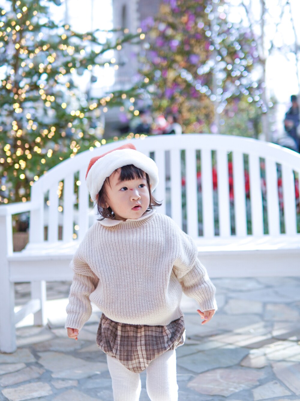 「チェック、休日スタイル、冬コーデ、クリスマスに着たい服、カジュアルコーデ、新星WEARISTAにエントリー、クリスマスコーデ、お出かけコーデ、男の子コーデ、おとこのこ、クリスマスカラー、差し色コーデ、重ね着、クリスマス、ホワイトコーデ」｜「スリーコインズのアイテム（帽子、レッド系）」を使った、ぽんきちさん☆さん（キッズ・80cm）の冬コーディネートの5枚目の写真