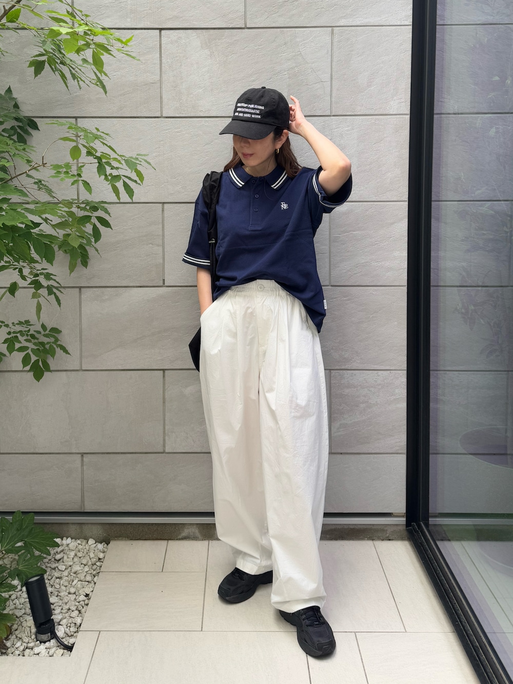MISATO さんの「【FFEIN（フェイン）】襟ライン刺繍ポロシャツ/ 短丈 鹿の子 Tシャツ 半袖 ワンポイント（FFEIN）」を使ったコーディネートの4枚目の写真