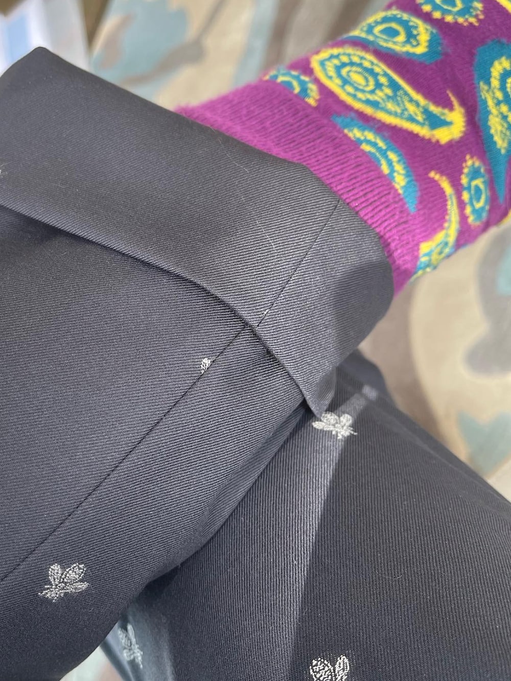 「GUCCIのアイテム（スーツセット、ブルー系）」を使った、kennyphkさん（メンズ・170cm）の秋コーディネートの4枚目の写真