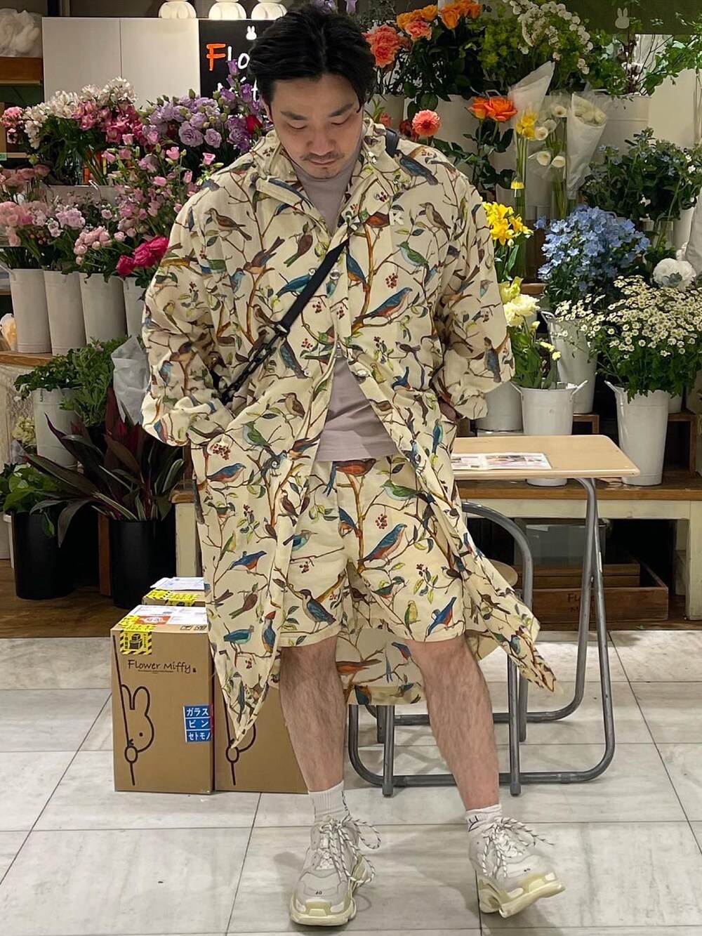 「KENZOのアイテム（マウンテンパーカー、その他）」を使った、kennyphkさん（メンズ・170cm）の春コーディネートの3枚目の写真