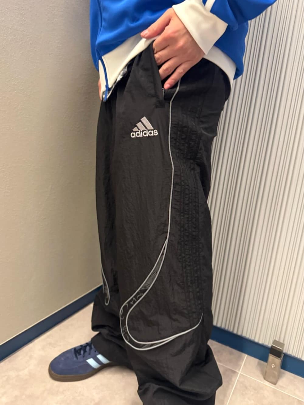 Adidas adilenium シーズン4 チームガイストトラックパンツ Adilenium シーズン 4 チームガイスト ラッフル トラックパンツ