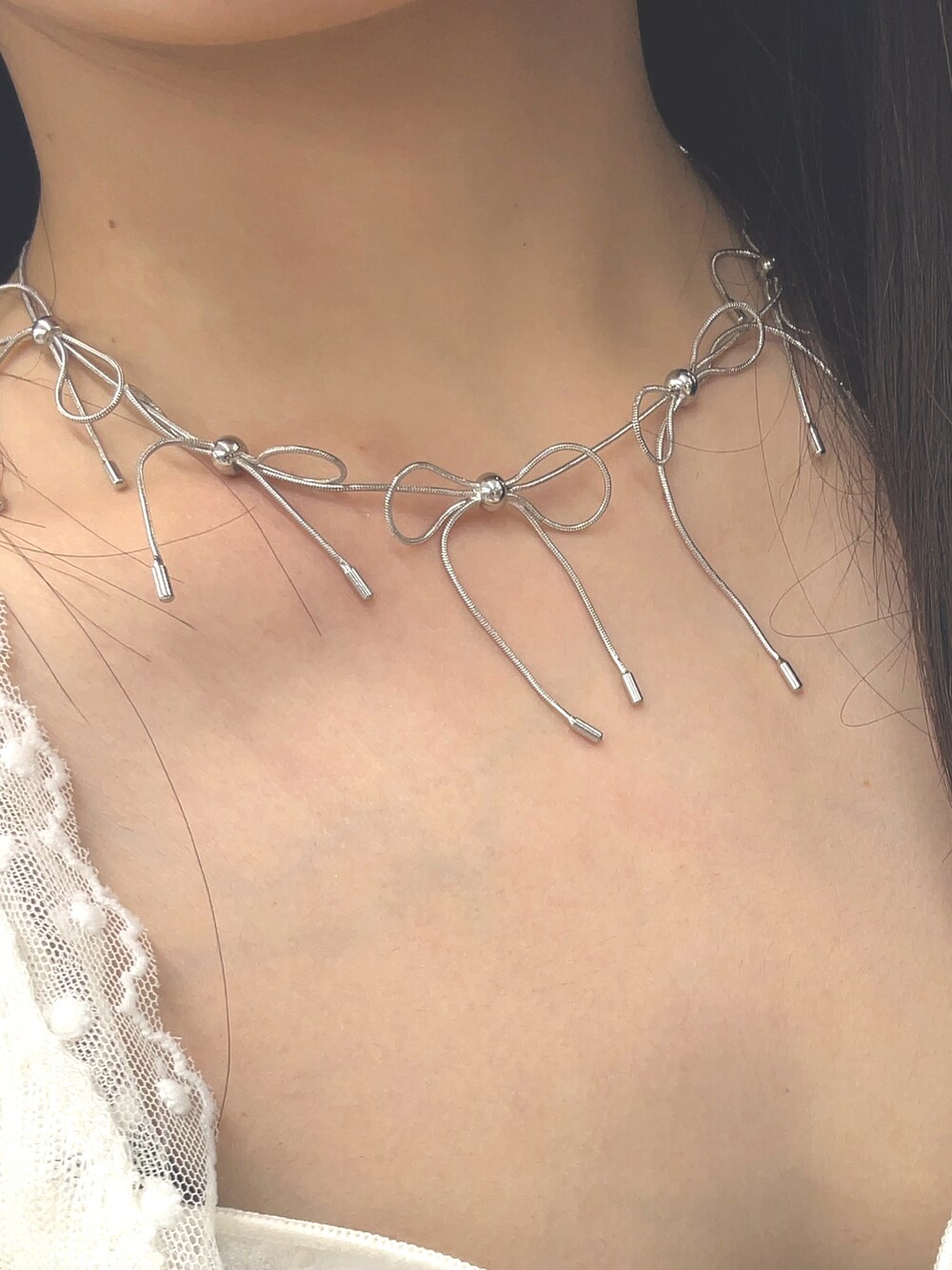 「夏ルックで気分アップ、夏服コーデ、オトナ女子、オトナカワイイ」｜「clearのアイテム（デニムパンツ、ブルー系）」を使った、Nさん（骨格ウェーブ・レディース・162cm）の夏コーディネートの4枚目の写真