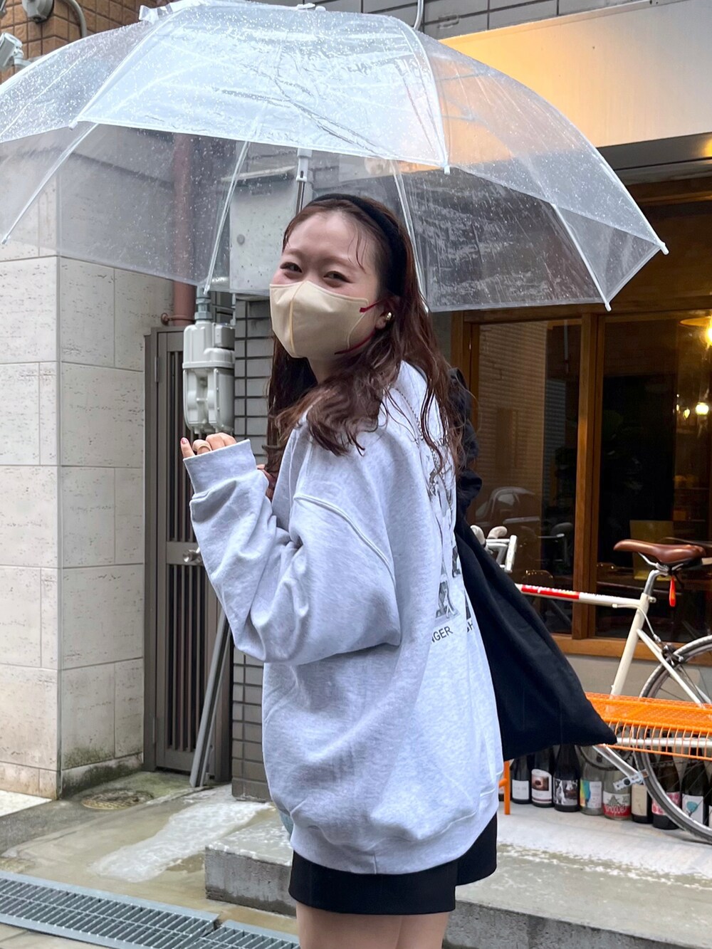 「スウェット、スウェットコーデ、スカパン、カジュアルコーデ、秋服コーデ、シンプルコーデ、今日のコーデ、きれいめカジュアル、大人コーデ、秋、ブーツスタイル、ウエスタンブーツ、高身長女子、骨格ストレート」｜「mysticのPHOTO スウェット（スウェット、グレー系）」を使った、Nishimura Misakiさん（レディース・160cm）の秋コーディネートの3枚目の写真