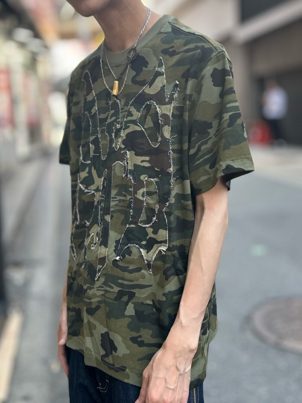 その他のトップスを着用したメンズの夏コーディネートの3枚目の写真