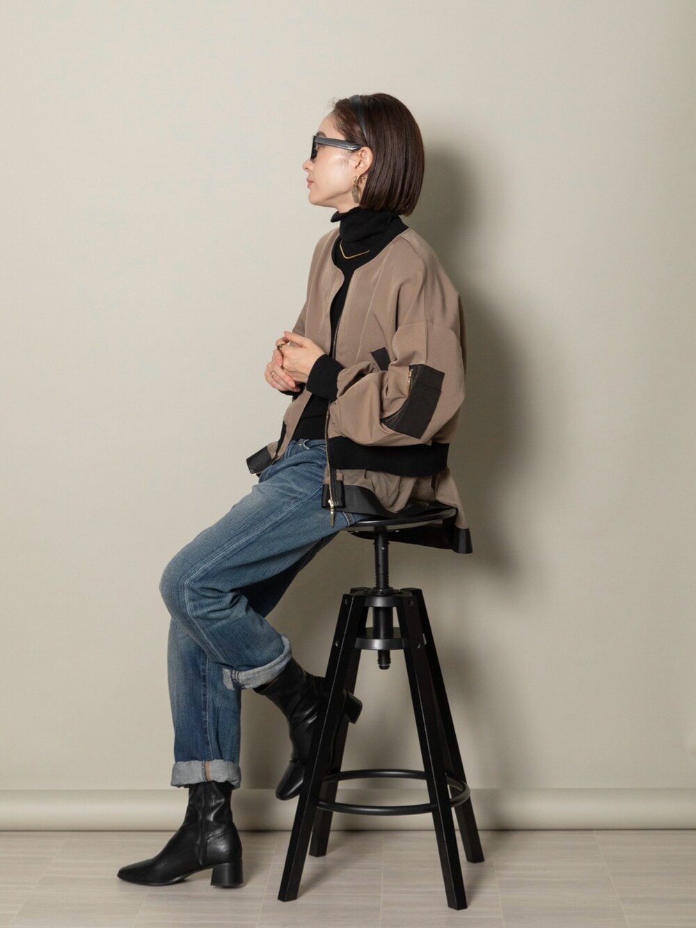 「lodie、ロディスタイル、mhbg、mhbgtokyo、古着MIX、秋服準備はじめました、きれいめカジュアル、休日スタイル、秋コーデ、秋のコーデ、デニム」｜「MHBG TOKYOのMA-1 バイカラー チュール ジップブルソン（ブルゾン、ブラウン系）」を使った、lodieさん（レディース・160cm）の夏コーディネートの3枚目の写真