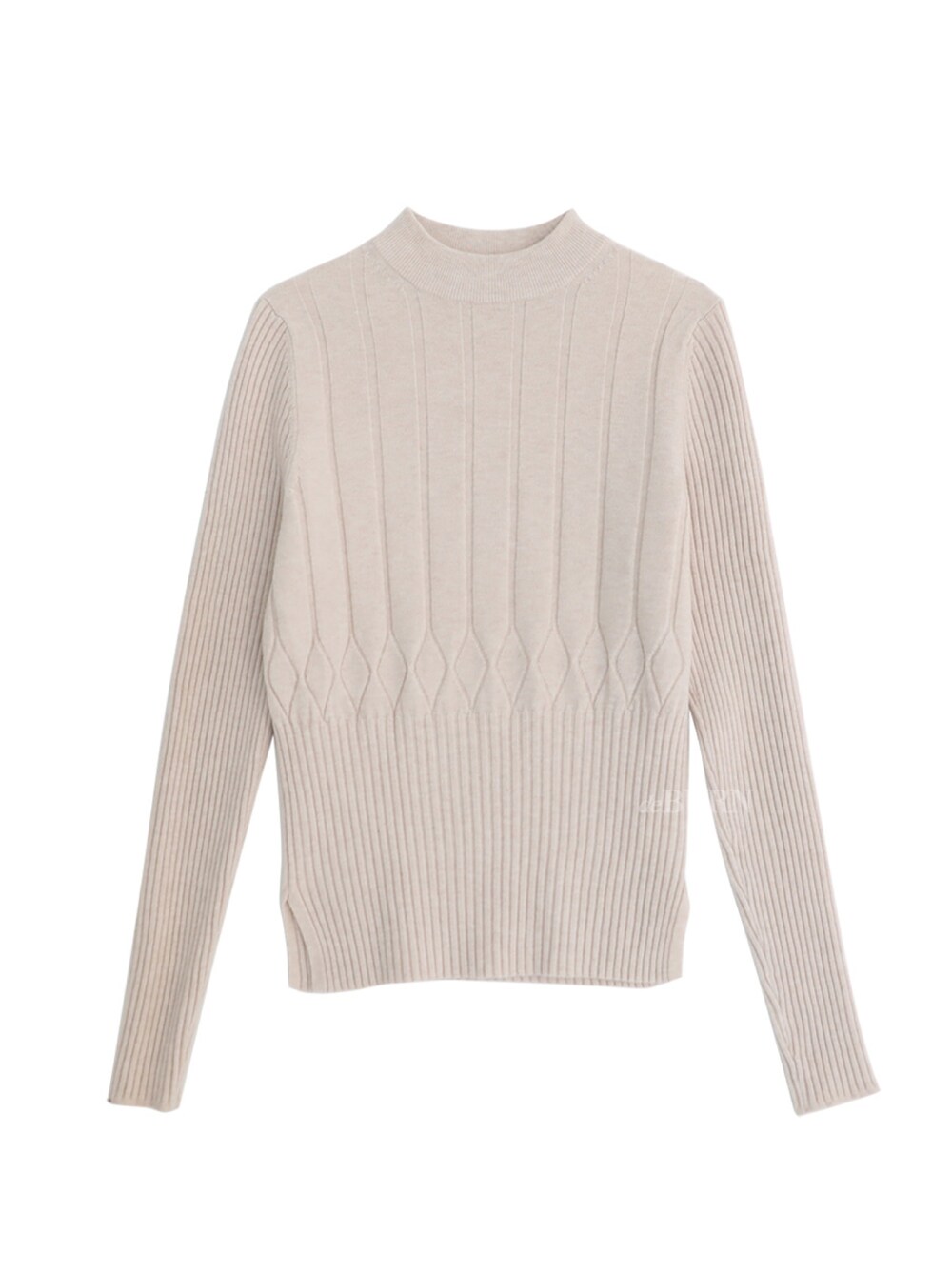 ベージュ系のニット/セーターを着用したレディースの冬コーディネートの5枚目の写真