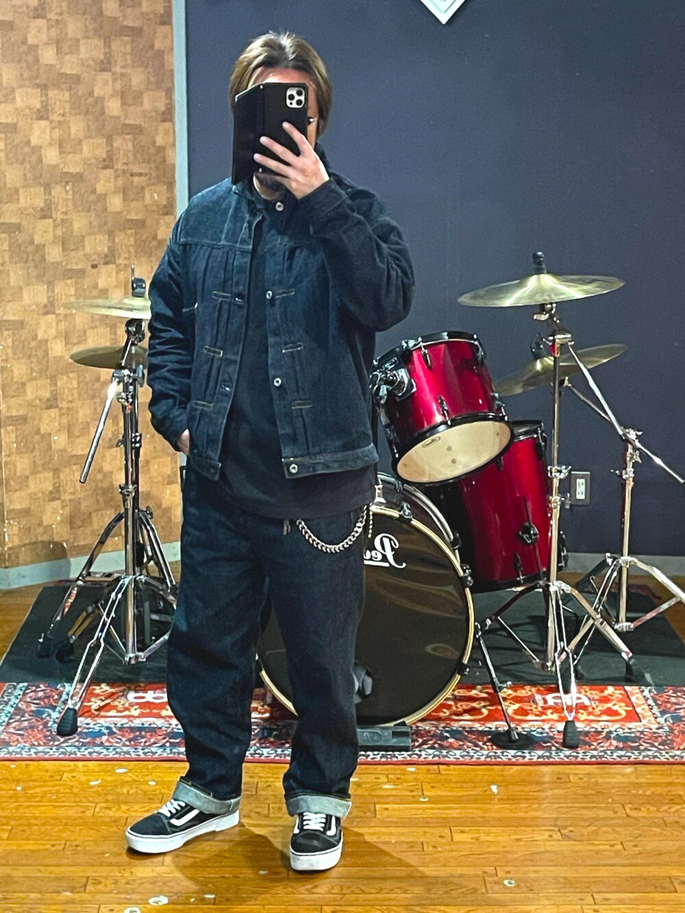 「One Piece Of Rock、VANS、デニム、デニムジャケット、スニーカー、セットアップ、大人カジュアル、シンプルコーデ、カジュアル、春コーデ、アメカジ、いいね、save、フォローお願いします🤑、おしゃれさんと繋がりたい、メンズコーデ、大人コーデ」｜「One Piece of Rockのアイテム（デニムジャケット、ブルー系）」を使った、minetoraさん（メンズ・171cm）の春コーディネートの5枚目の写真
