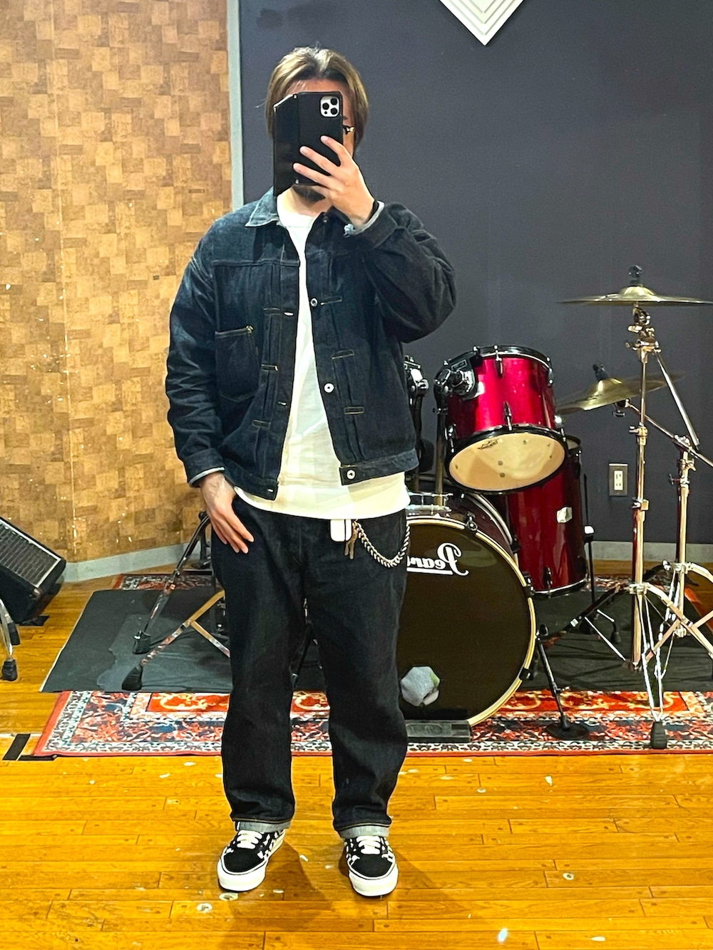 「onepieceofrock、Jackman、VANS、デニム、デニムパンツ、デニムジャケット、denim、スニーカー、大人コーデ、大人カジュアル、セットアップ、おしゃれさんと繋がりたい、カジュアル、シンプルコーデ、アメカジ」｜「onepiece of rockのアイテム（デニムジャケット、ブルー系）」を使った、minetoraさん（メンズ・171cm）の春コーディネートの5枚目の写真