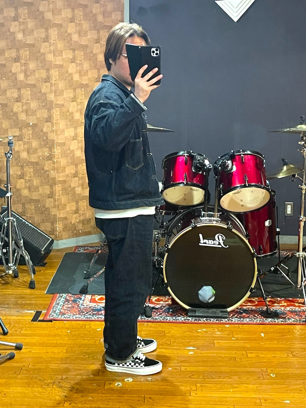 「onepieceofrock、Jackman、VANS、デニム、デニムパンツ、デニムジャケット、denim、スニーカー、大人コーデ、大人カジュアル、セットアップ、おしゃれさんと繋がりたい、カジュアル、シンプルコーデ、アメカジ」｜「onepiece of rockのアイテム（デニムジャケット、ブルー系）」を使った、minetoraさん（メンズ・171cm）の春コーディネートの4枚目の写真