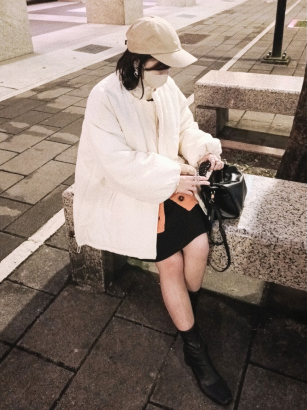 「低身長コーデ、大人カジュアル、キャミワンピ、ニットカーディガン、オレンジ、お出かけコーデ、暖かい、SENSEOFPLACE、tiptop、冬コーデ、冬アウター」|「SENSE OF PLACE by URBAN RESEARCHのニュアンスパターンカーディガン(カーディガン/ボレロ、オレンジ系)」を使った、debbie1gさん(レディース・150cm)の冬コーディネートの3枚目の写真