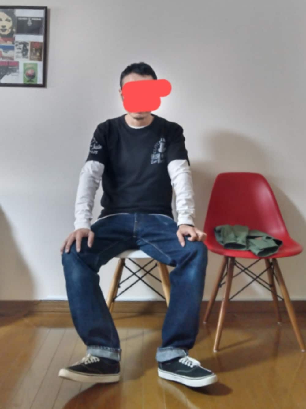 「アメカジ、デニム、デニムパンツ、Tシャツ、Tシャツレイヤード、Tシャツ×デニム、VANS、オーセンティック、ドリズラージャケット」｜「Pherrow'sのスウィングトップ　ドリズラージャケット　PJ1-E（その他アウター、グリーン系）」を使った、urotasadamakさん（メンズ・168cm）の春コーディネートの2枚目の写真