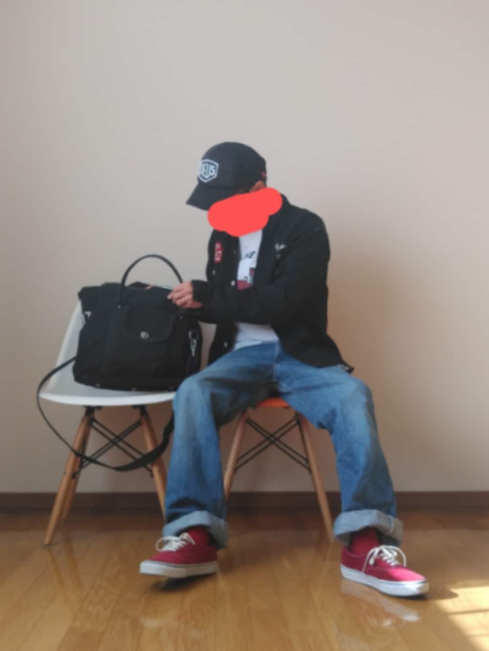 「アメカジ、キャップ、トートバッグ、VANS、デニム、デニムパンツ、517」｜「DEUS EX MACHINAのアイテム（キャップ、ブラック系）」を使った、urotasadamakさん（メンズ・168cm）の秋コーディネートの2枚目の写真
