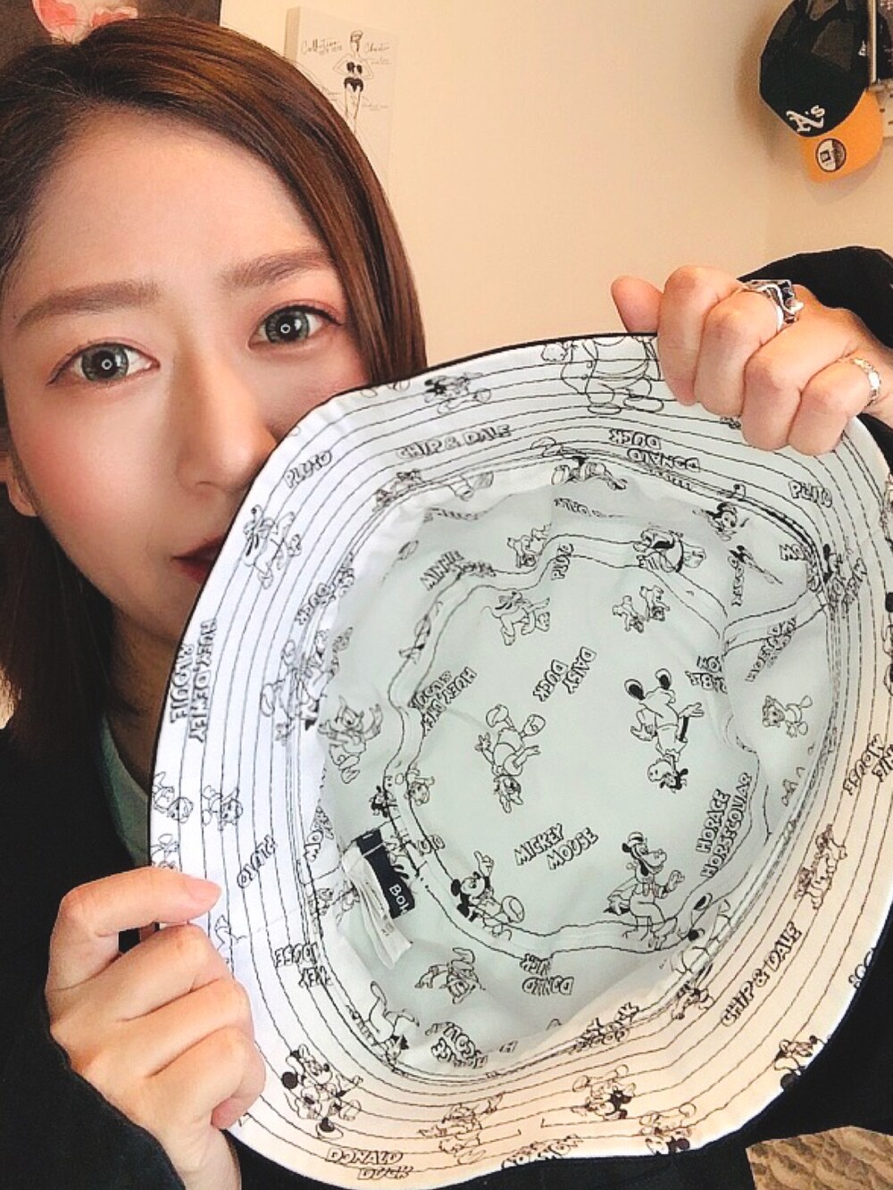 「オトナ女子、夏コーデ、オトナカジュアル、ディズニーコーデ、低身長コーデ、帽子、バケットハット、レトロ、休日スタイル」｜「Boka niiのアイテム（ハット、ブラック系）」を使った、hapidokiさん（レディース・150cm）の夏コーディネートの3枚目の写真