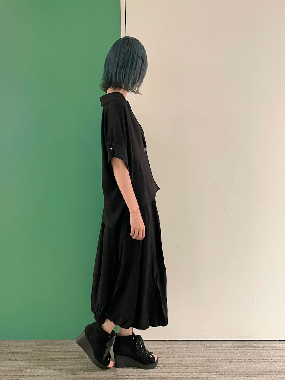 「セットアップ、夏ルックで気分アップ、シンプルコーデ、きれいめカジュアル、夏コーデ、ロングスカート、axes femme、axes femme POETIQUE、オトナ女子、ラフコーデ、30代コーデ、30代ファッション、30代後半、30代ママ、リラックススタイル」｜「axes femme POETIQUEのダブルクロスカップ付インナー（キャミソール、ホワイト系）」を使った、sach1さん（レディース・166cm）の夏コーディネートの7枚目の写真