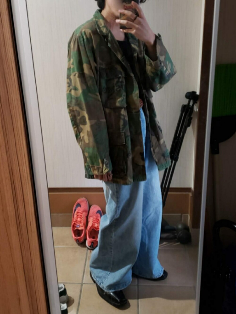 jerkybobさんの（VINTAGE）を使ったコーディネートの2枚目の写真
