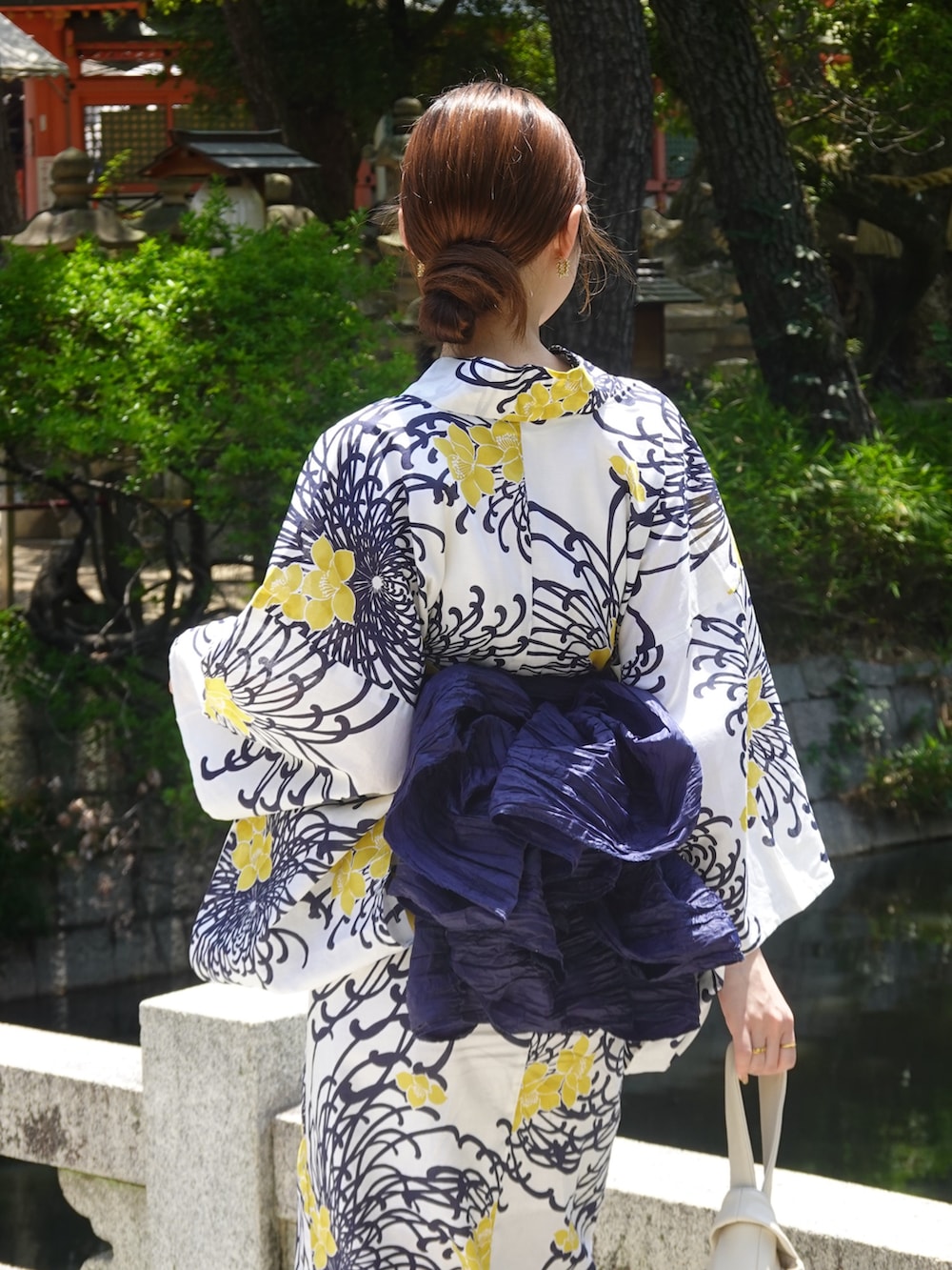 「浴衣、浴衣女子、ゆかた、淡色コーデ、キレイめ、花火大会」｜「CAPRICIEUX LE'MAGEのラウンドバッグ（ハンドバッグ、ホワイト系）」を使った、yu _lemageさん（骨格ナチュラル・レディース・167cm）の春コーディネートの4枚目の写真