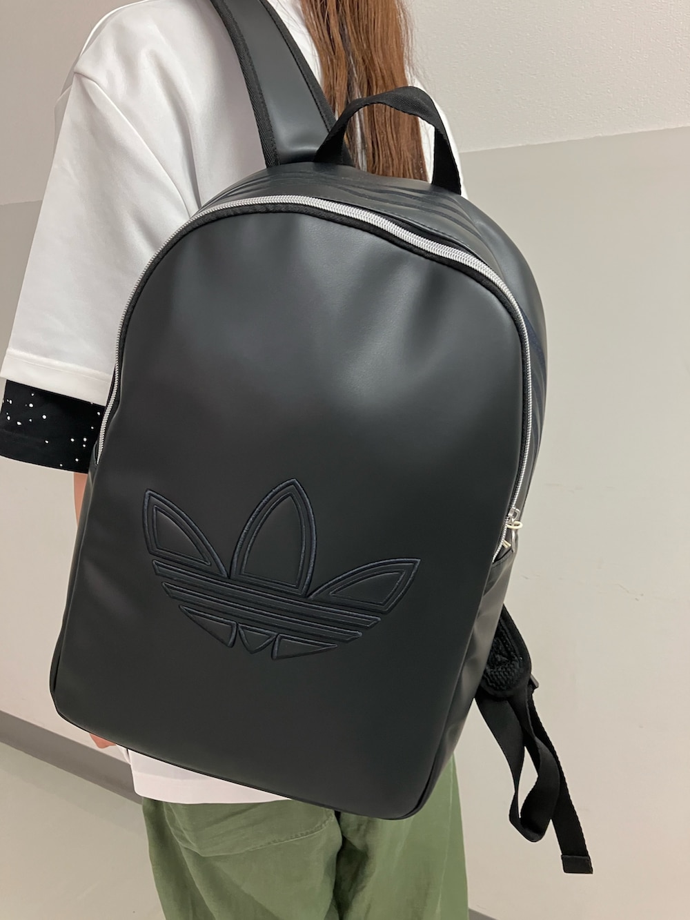 YN(アディダス オリジナルスショップ ららぽーと甲子園)｜adidas