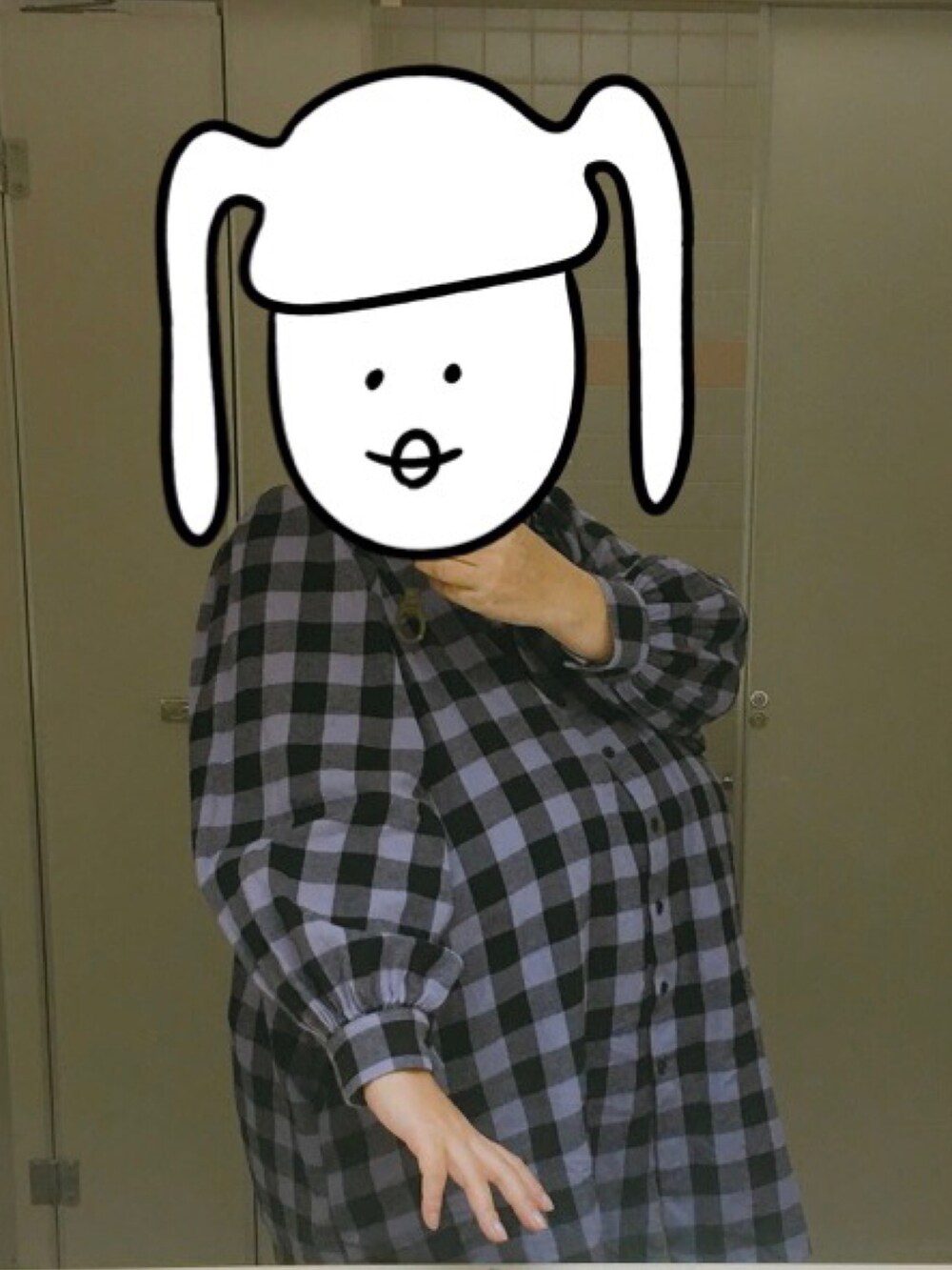 「PUNYUSのパフスリーブチェックシャツワンピース（シャツワンピース、パープル系）」を使った、shoujimeguruさん（レディース・161cm）の秋コーディネートの2枚目の写真